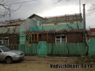 Продам дом в 2-х уровнях , п. Витязево, Анапский район.