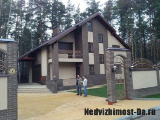 Предлагается к продаже дом в деревне Зюзино, в 20 км от МКАД по  Новорязанскому и Егорьевскому шоссе