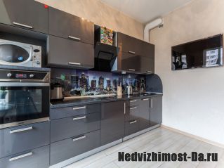 1 комнатная квартира в Невском районе 2011 года постройки с хорошим ремонтом и мебелью.