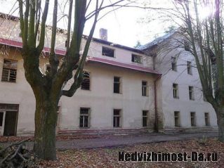 Продажа старинной усадьбы с собственным участком в Южной Чехии