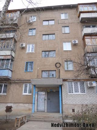 Трехкомнатная квартира в Волжском