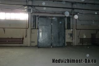 Продаю помещение под склад/производство 2100 кв.м. ул. Индустриальная. 13