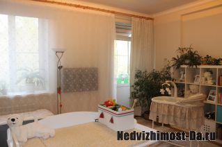 Продам большую 3-х комн м. Академическая